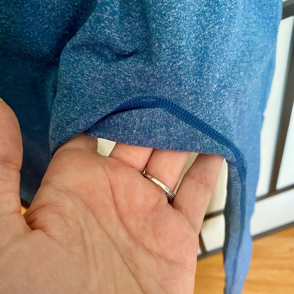 Blue Seamless Gym Leggings - Yoga Pants - Booty Contour Design - Picture 6 of 11